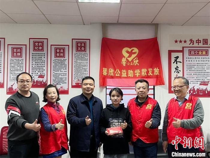 在湘求學的西藏女孩：“我淋過雨，也想努力為別人撐把傘”