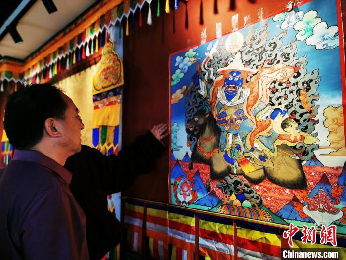 探訪青?！盁嶝曀嚾酥摇保好耖g畫師傾力傳承人類“非遺”